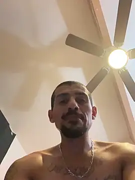 geeebaby69 Show in webcam