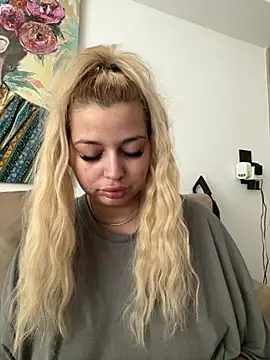 צ'אט XXX בשידור חי של AllysonK