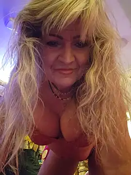 Show modela annika_lately na web-kameri