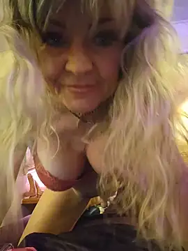 annika_latelyn Webbikameraesitys