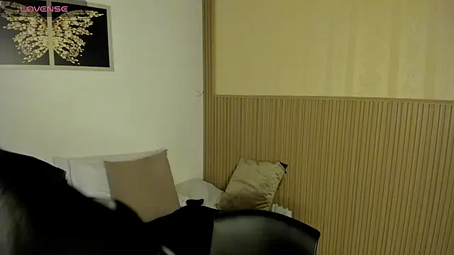 summer_night_'s Live Chat Room