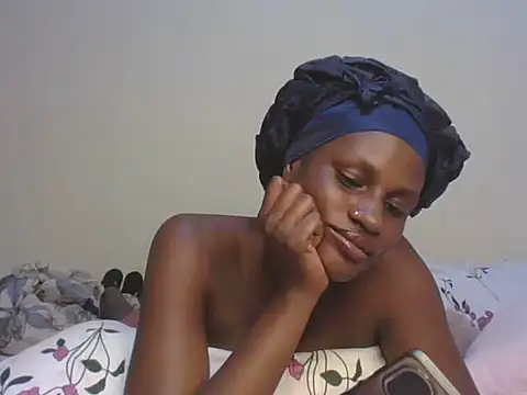 Cute_shy_Linda Chat XXX in diretta