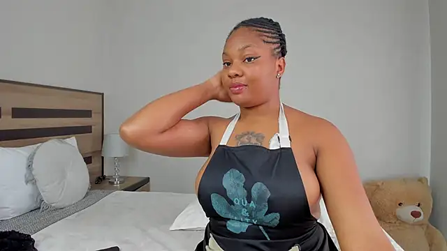 Renee-18's Webcam Show