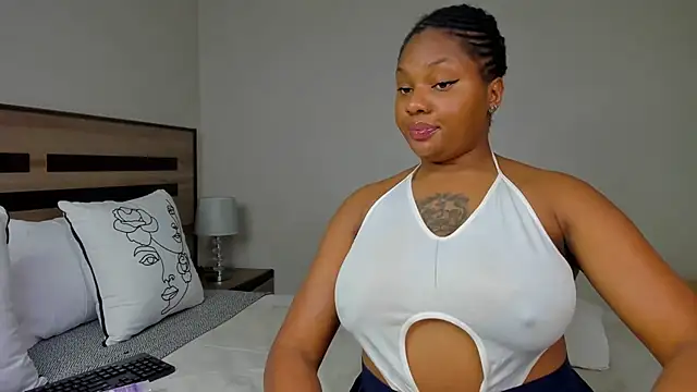 Renee-18 Webcam-Show