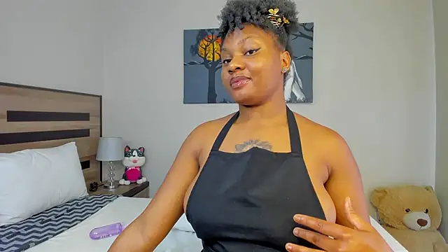 Renee-18 Chat XXX live