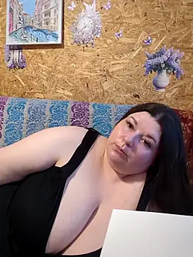 Chatroom XXX en direct de BrookeStreams