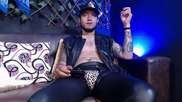Dicaprioo_ Show Webcam