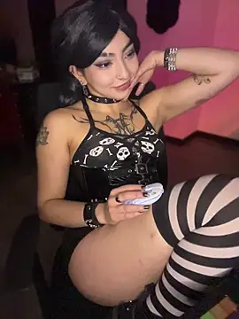 Živý XXX chat _g0thiccwitch_
