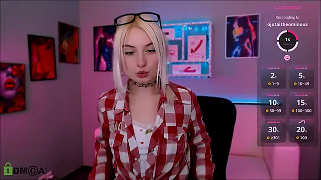 melisa_white1's Webcam Show