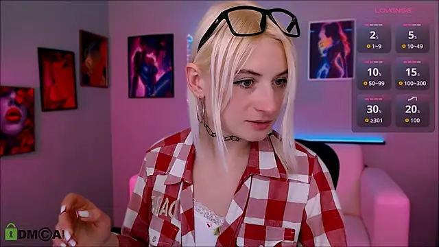 melisa_white1: διαδικτυακό σόου στην κάμερα