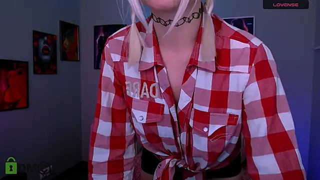 melisa_white1 Show in webcam