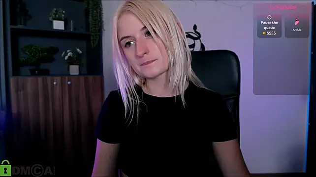 melisa_white1's Live Chat Room