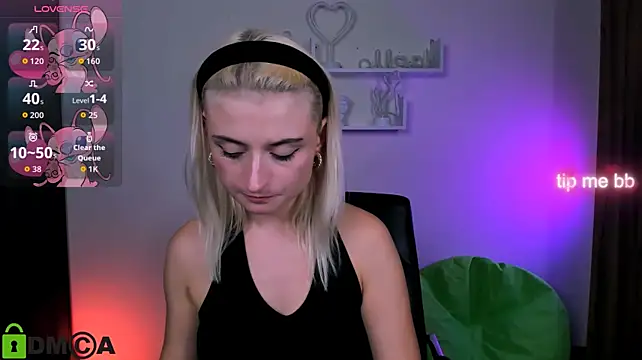Pokazy przed kamerką – melisa_white1