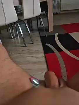 Szeltolo001's Webcam Show