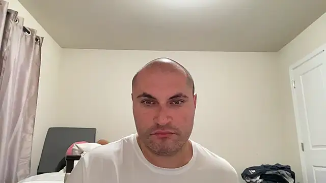 הופעת וובקאם של SluggishChase99
