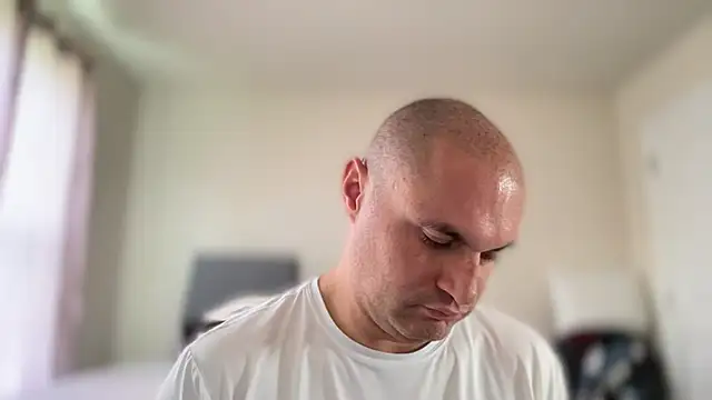 SluggishChase99 webkamerás műsora