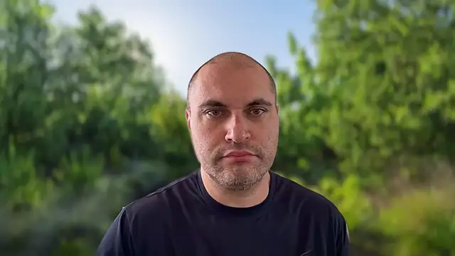 SluggishChase99: διαδικτυακό σόου στην κάμερα