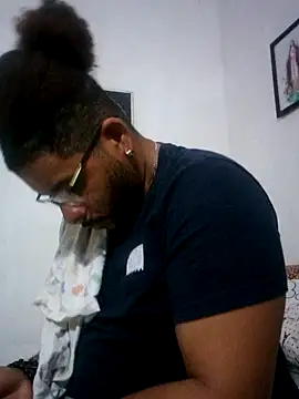 Chat XXX en directo de Dj-yefri-pauta