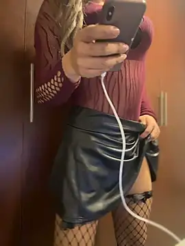 violetax94 Show in webcam