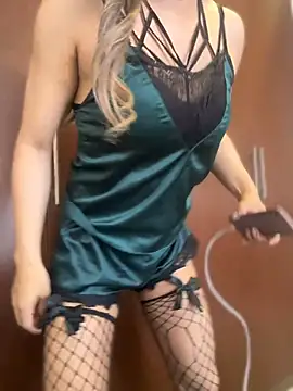 הופעת וובקאם של violetax94