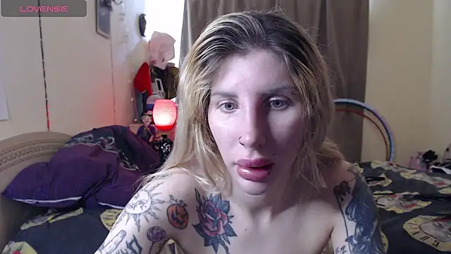 BLACKPeonyy's Live XXX Chat