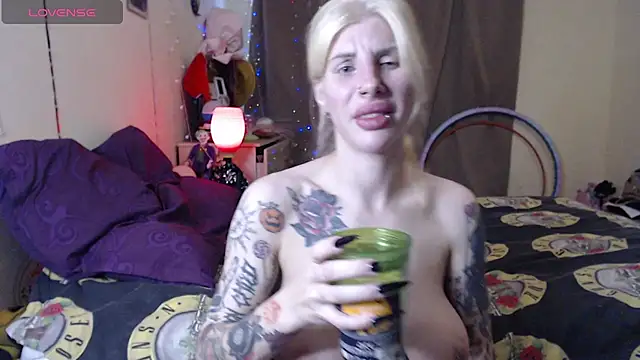 BLACKPeonyy Adlı Modelin Canlı XXX Sohbeti