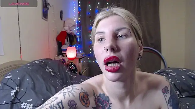 BLACKPeonyy's Live XXX Chat