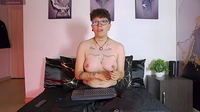 XXX chat uživo modela alex_noa