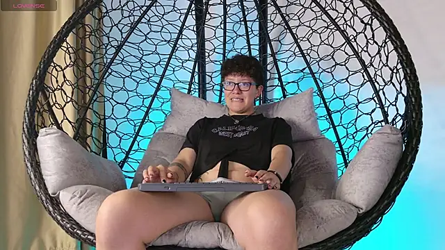 XXX chat uživo modela alex_noa