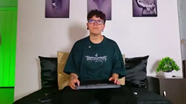 Živý XXX chat alex_noa