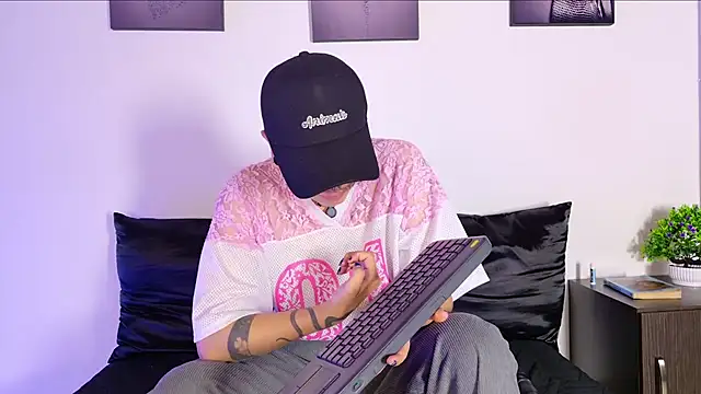 Czat XXX na żywo – alex_noa