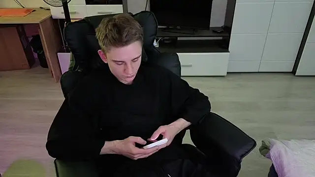 angryzan webkamerás műsora