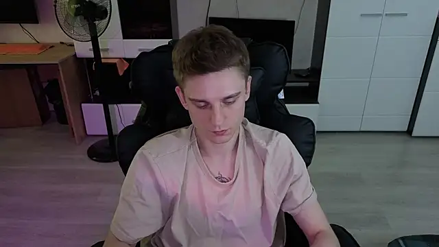 angryzan: вебкам-шоу