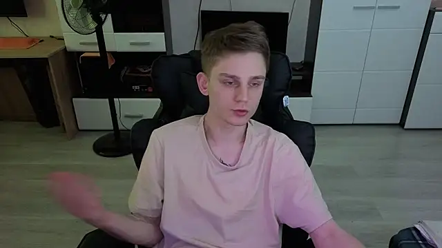Webkamerová show angryzan