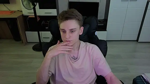 Show de angryzan na webcam