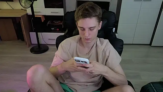 pvlpstvy Webcam-Show