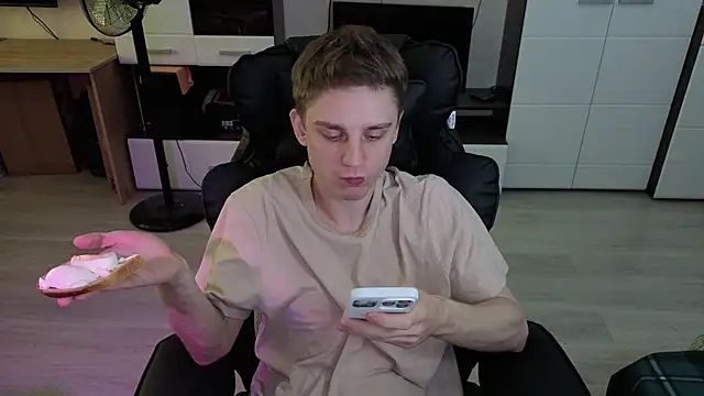 pvlpstvy: вебкам-шоу