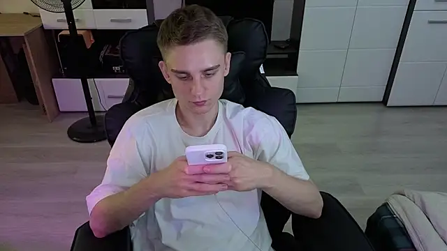 pvlpstvy Pertunjukan Webcam