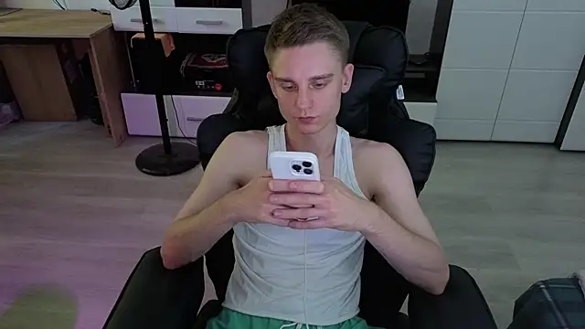 pvlpstvy's Webcam Show