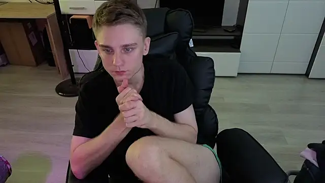 pvlpstvy Webcam Show