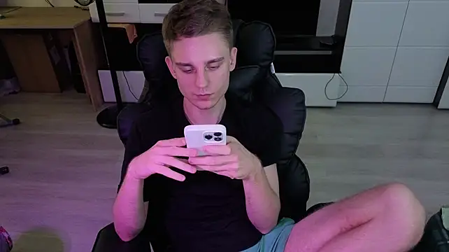 pvlpstvy Adlı Modelin Web Kamerası Şovu