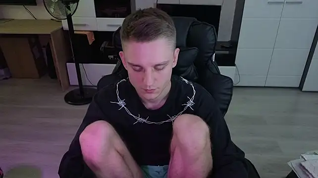 pvlpstvy Show Webcam