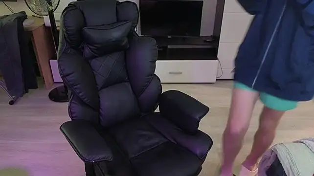 pvlpstvy Pertunjukan Webcam