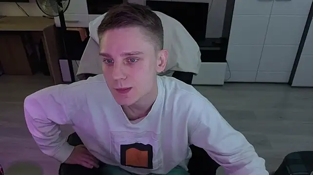 Вебкам-шоу pvlpstvy