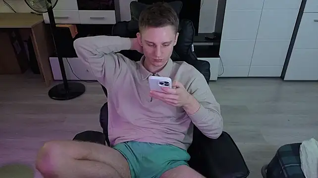 pvlpstvy Webcam-Show