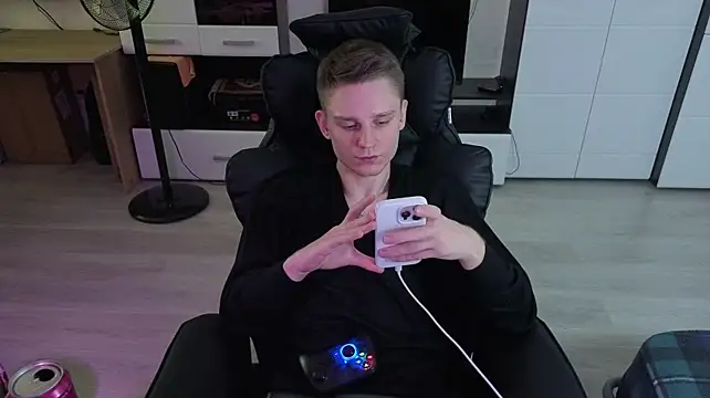 pvlpstvy Pertunjukan Webcam