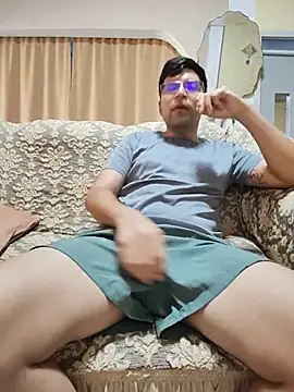 Ikegarcia Show in webcam