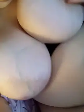 Mickey_Shelly Live XXX Chat