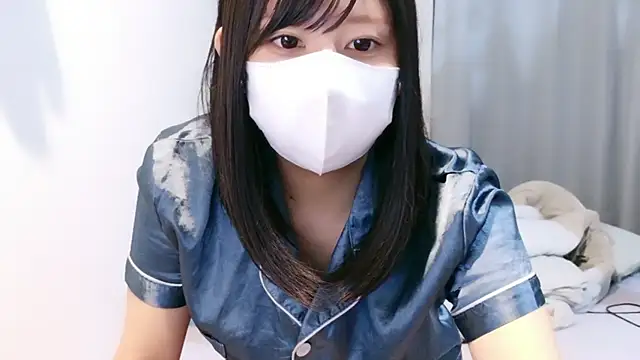 YUTSU_KIのライブXXXチャット