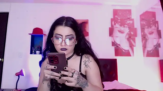 הופעת וובקאם של sophy_rock